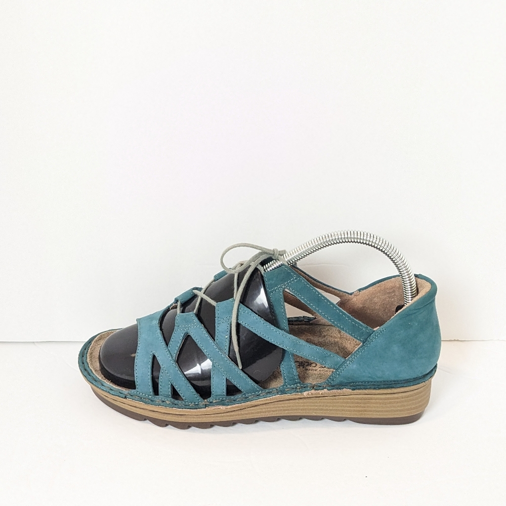 Naot Yarrow lace up sandals - Picture 9 of 16